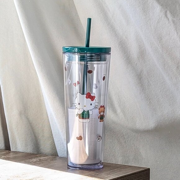 Starbucks x Hello Kitty Limited Edition 24oz Cold Cup Tumbler 2025 - Picture 3 of 5